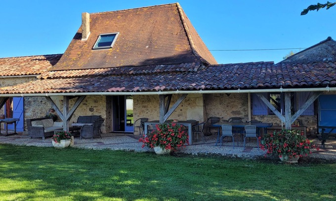 Lamonzie-Montastruc Maison | LARGE HOUSE WITH CHARACTER QUIET ENVIRONMENT NEAR BERGERAC