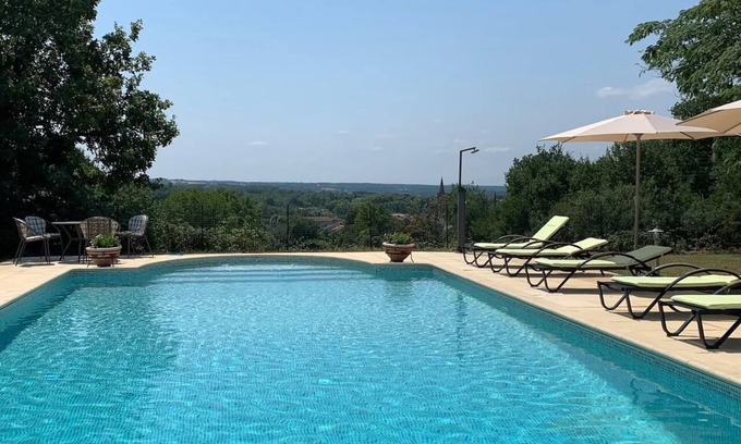 Montricoux Villa | Grande maison dans les gorges de l’Aveyron, 4 chambres, 8 couchages