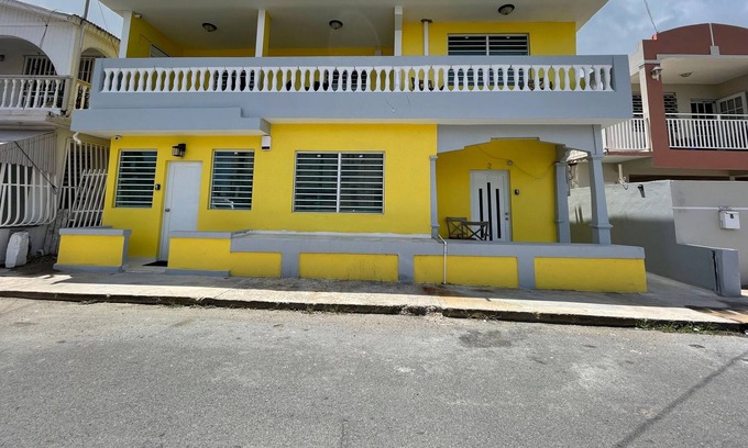 San Juan Maison | Large Luxurious 1BR close to Ferry and Ocean views