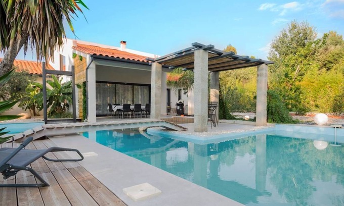Rigarda Maison | GRANDE VILLA LUXUEUSE 10PERS PISCINE PRIVEE AU CALME FACE NATURE