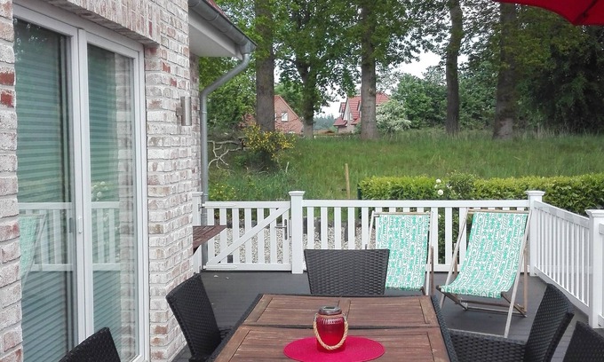 Sturenburgshof Maison | Large luxury vacation home on the Tannenhausen bathing lake with private beach