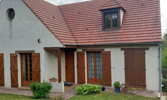 Meaux Maison | Grande maison familiale MEAUX, proximité Disney. Idéale famille ou groupe d'amis