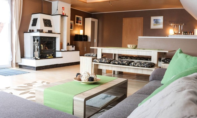 Mecklenburger Seenplatte Appartement | Grande nouvelle. 4 Chambre-appartement à Neubrandenburg