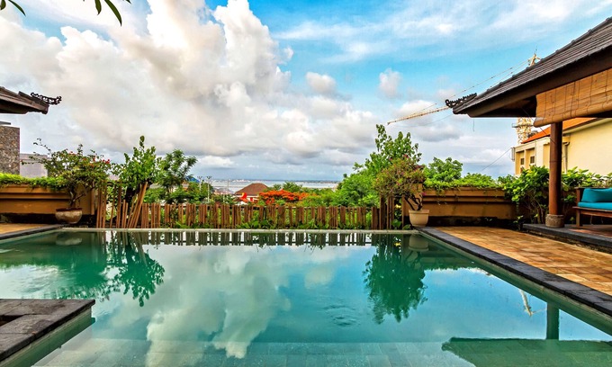 Mumbul Villa | Grande villa avec piscine, située au centre, à proximité des plages de Nusa Dua et Jimbaran