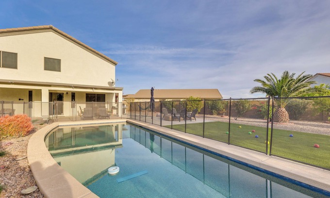 Coolidge Maison | Southwest Sanctuary: Coolidge Home w/ Pool!