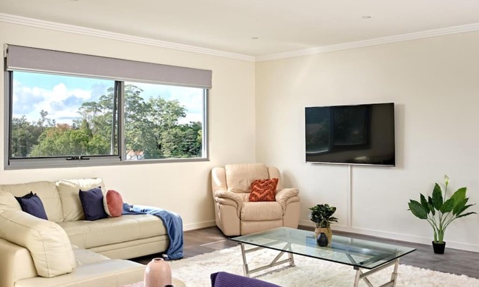 Warrawee Appartement | Large Premium Warrawee Apartment with Parking A401