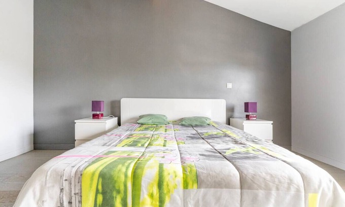 Labarthe-sur-Leze Maison | Grande chambre privée avec salle de bain et WC