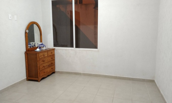 Kanasin Maison | Large private house with pool!