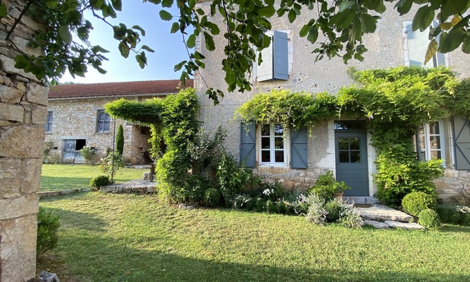 Saint-Martin-Labouval Maison | Large Quercy house near the Lot river