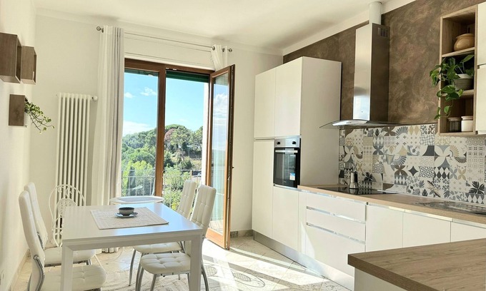 Montepulciano Appartement | Large shining148sqmt wififiber apartment, view and free parking in Montepulciano