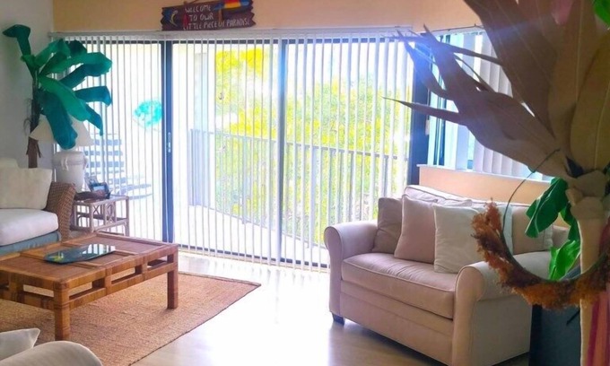 Rock Harbor Copropriété | Large spacious Island Condo - Key Largo