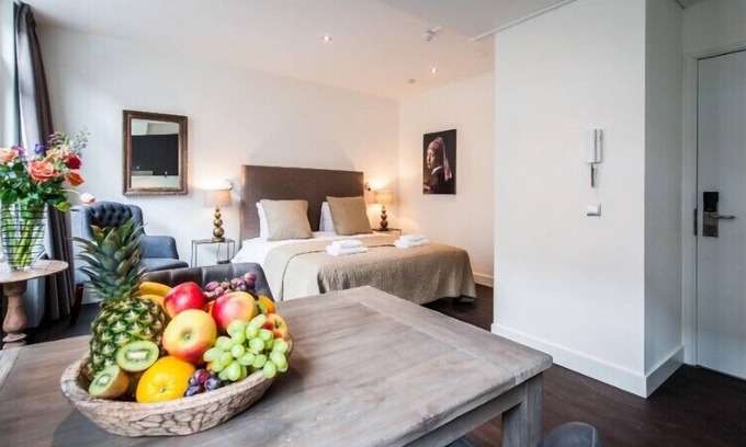 Dapperbuurt Appartement | Large Studio close to Oosterpark (2pax)