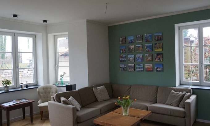 Gmain Appartement | Large vacation home 300sqm, 4 bedrooms, balcony and garden