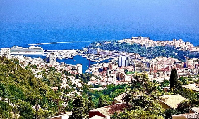 La Turbie Villa | Grande Villa, 4 chambres, vue panoramique unique sur Monaco, jardins, piscine
