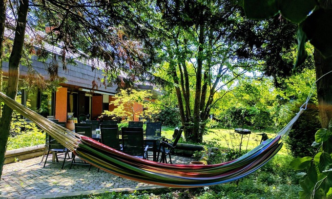 Freystadt Villa | Près de l'âge moyen. Centre ville: parc, sauna, billard, piano, borne de recharge!