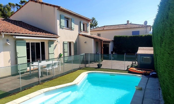 Les Accates Maison | Grande Villa 10 Personnes dans un Quartier Prisé de Marseille