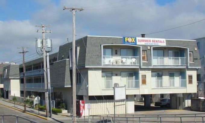 North End Copropriété | Plus grande unité! Pont privé. Si proche de l'action, de la plage et du trottoir!