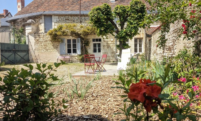 Verneuil-le-Chateau Cottage | Larigaudiereloirevalley : un gîte au Pays des châteaux proche du Futuroscope