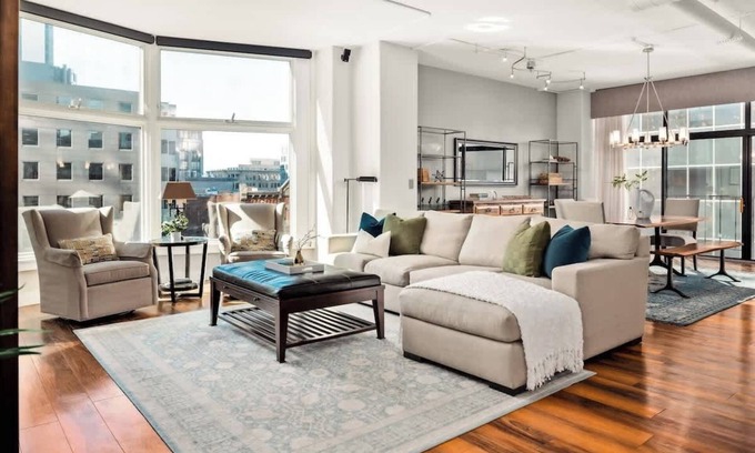 LoDo Copropriété | Larimer Square Luxury | Office | Downtown Hub