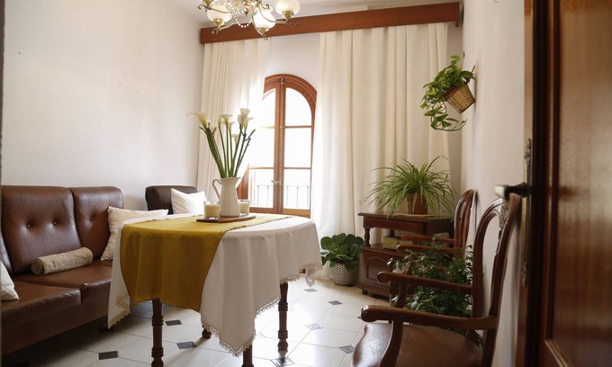 Arcos de la Frontera Copropriété | Las Nieves House II. Appartement calme, central et lumineux avec terrasse