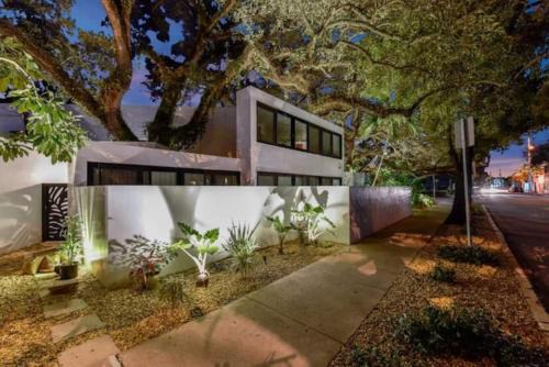 Colee Hammock Appartement | Las Olas Hammocks Unit 2 By Pmi