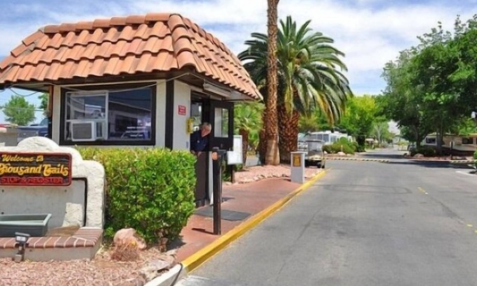 Sunrise Manor Cabine | Las Vegas RV Resort