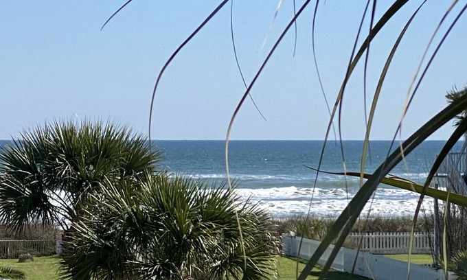 Beachside Village Maison | Spring-Summer Deals Great Ocean Views Luxury Beachside Village Perfect 4 Family