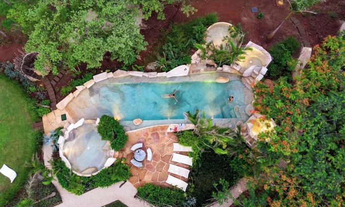 Los Pargos Cabine | Laticalodge - Villa privada con personal 7BR -2 km Playa Negra -30 min Tamarindo