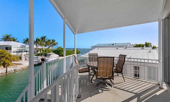 Cutthroat Harbor Estates Maison | Latitude Adjustment #598, Canal front-Ocean Views