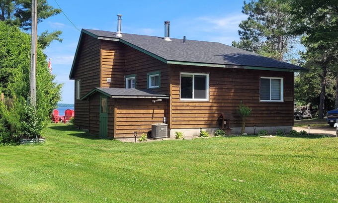 Petawawa Cabine | Laurentian Cabin at Pine Ridge Park