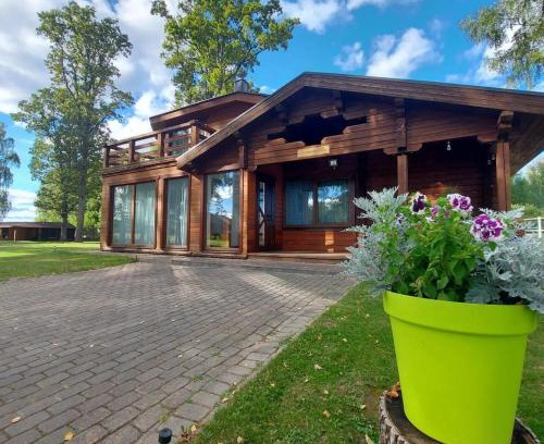 Igums Maison | Lauviņu rezidence