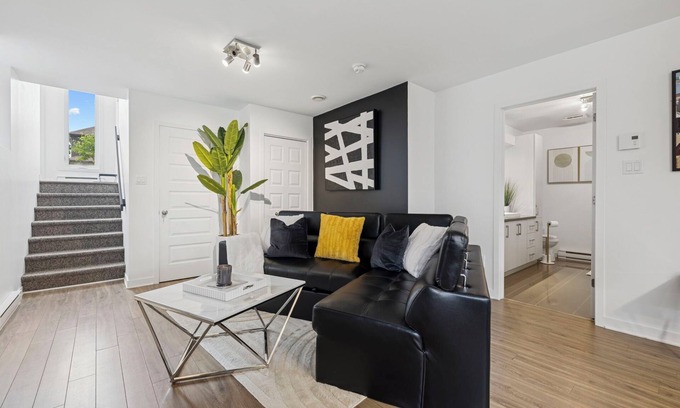 Laval Maison | Laval Furnished 1BR + Sofa Bed | Wifi + Utilities | Move-In Ready | 31+ Days