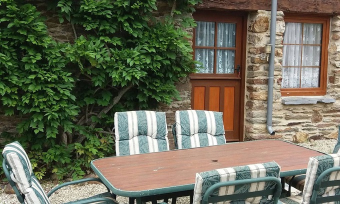 Saint-Connec Cottage | Gîte à la lavande Le Cosquer St Connec