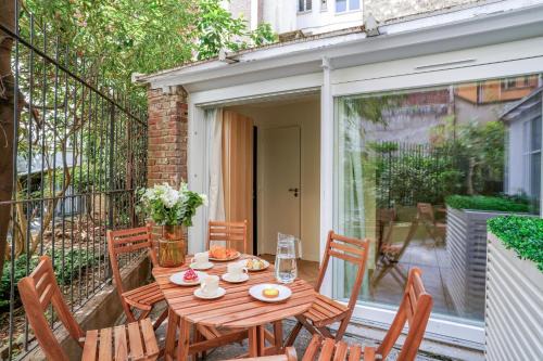 Auteuil Appartement | Lavie Maison Terrace and AC