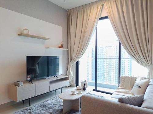 Maluri Appartement | Lavile Premier Suite Cheras 5 - 6 pax 3R2B