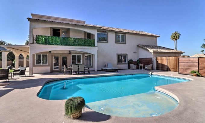 Las Vistas Maison | Lavish Family Escape w/ Game Room in Avondale!