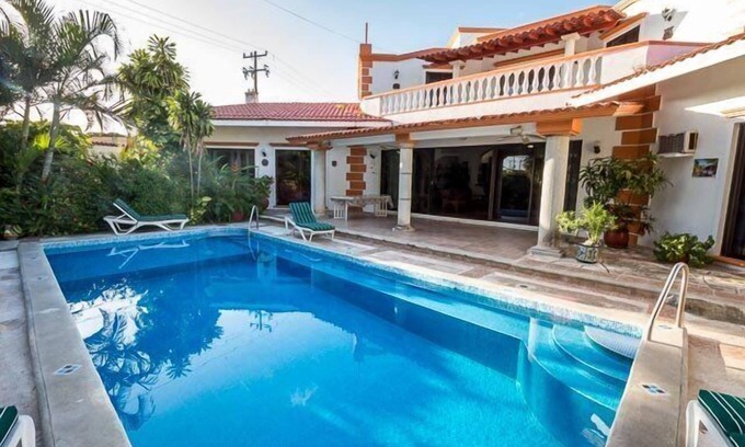Colonia Centro Maison | Jardins somptueux, grande piscine, 2 blocs à l'océan