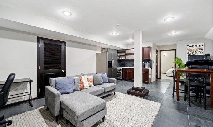 Grand Boulevard Appartement | Lavish Near Lake Downtown & SOX #G