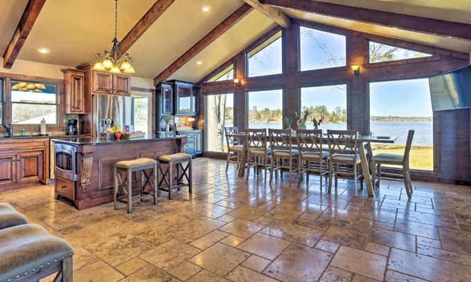 Shelby Maison | Lay Lake Access and Views Expansive Shelby Home!