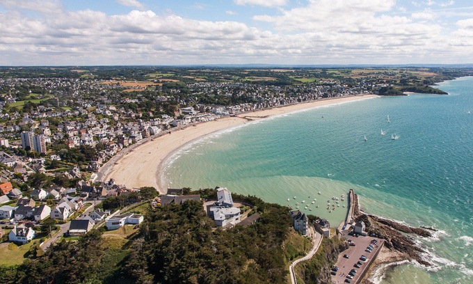 Pleneuf-Val-Andre Appartement | Le bain de mer, studio à la plage de pleneuf