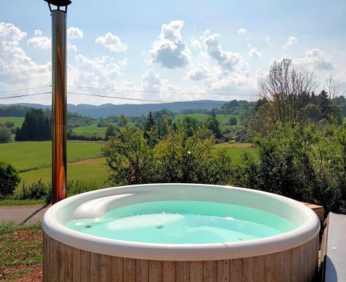 Fort-du-Plasne Chalet De Ski | Le bain nordique du lynx boréal