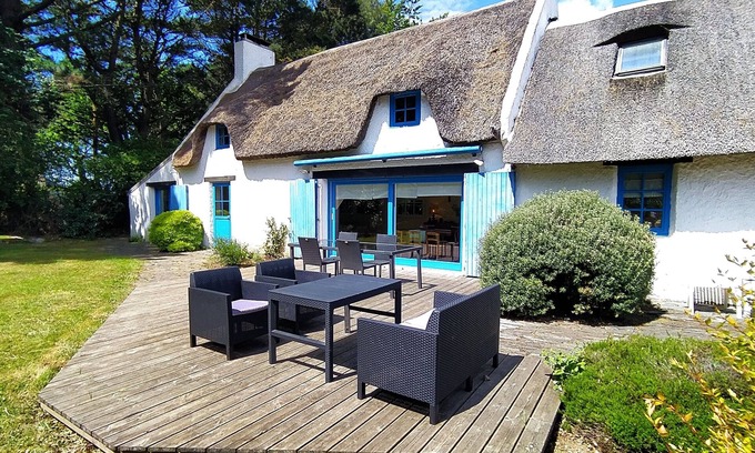 Concarneau Villa | Le Baluchon-Chaumière d'exception en bord de mer