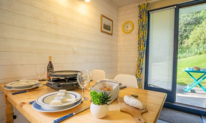Les Bottieres Appartement | Le Bochate by Interhome
