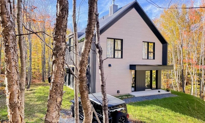 Eastman Chalet De Ski | Le Bois Debout - Lac et sentiers au Vertendre