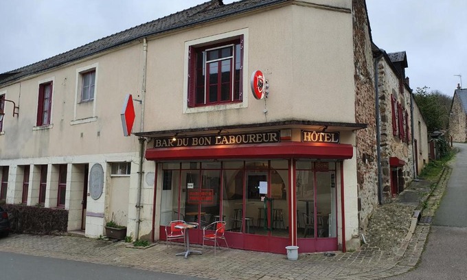 Saint-Leonard-des-Bois Hôtel | Le Bon Laboureur