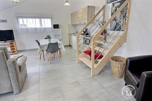 Plemet Maison | Le brulis