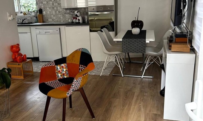 Le Cannet Maison | Le cabanon du Cannet.Charmant deux pièces tout équipé. proche des commodités.