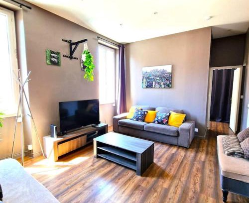 Menpenti Appartement | Le Central Parc - T2-Spacieux-Clim-Wifi