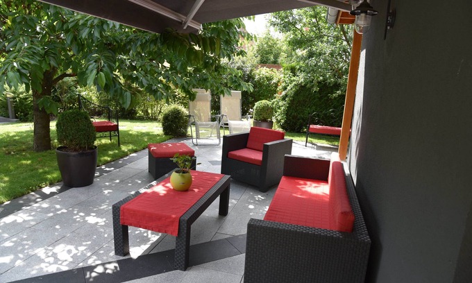 Kaysersberg Maison | Le Cerisier: superbe propriété tout confort avec chambres climatisées et jardin.
