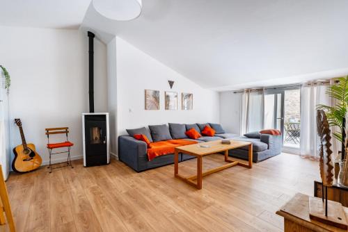 Saint-Romain-en-Viennois Appartement | Le CESAR - Spacieux et Elégant